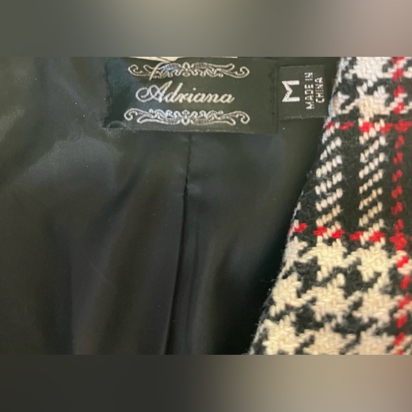 Women’s Adriana red/black/white tweed plaid w/pockets size M wool blend - Picture 4 of 8